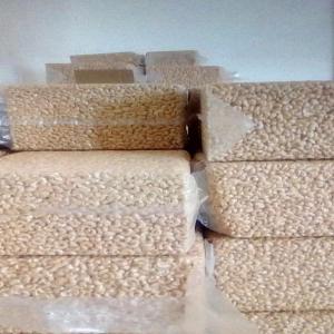  Vente De Noix D'acajou De Qualité - fruits secs et graines grillées nous sommes une société grossiste spécialiser dans la vente des produits agricoles en afrique et en europe .ainsi donc,  nous avons commencer la campagne des noix de cajou pour l'année 2019 et nous souhaiterions rentrer en partenariat avec toute société ou pa