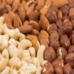  Vendons Amande(noix De Cajou) - fruits secs et graines grillées grossiste met à votre disposition 200 kg d'amande de cajou d’excellent grade,  w320 n'hésitez pas à nous contacter