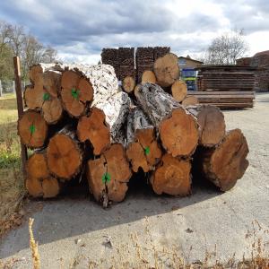  Toute Planche, Bar, Piquet De Raisin D'acacia, Pi - bois charbon fibre je vendrai tous les bois (panneaux,  pierres &agrave; aiguiser,  piquets de raisin,  doublures en euros) d'acacia,  de chene,  de frene,  de pin,  de sapin). je le fabriquerai en fonction de vos dimensions et de votre commande.