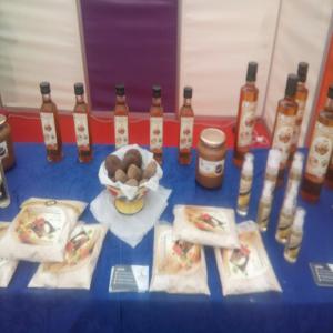  Huile D'argan Naturel Alimentaire Et Cosmétique - huiles je représente une coopérative de femmes pour la production des huiles d'argan naturel et pâte à tartiner à base d'argan et amendes ou cacahuètes,  au sud du maroc.----la coopérative est en activité depuis plus au moins 2 ans et demi. notre produi
