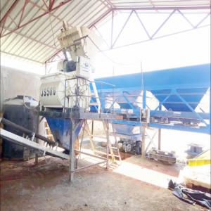 Vente D'usine Fabrication De Briques - ciment _terrain 8700 metres carré aménagé d'un mur de cloture hauteur 2m50.--_une administration et vestiaire de 150metres carré.--_imposte electrique neuf et un groupe électrogène de 250kva.--_ chariot élévateur de 2tonnes500,  machine d'aglo et 6 dif