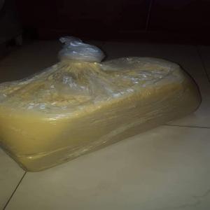  Beurre De Karité Et Autres - huiles veuillez nous contacter pour tout besoin en beurre de cacao,  karité,  huile de baobab et autres.--basés au ghana
