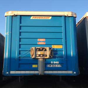  Semi-remorques D'occasion - matériels machines semi-remorques fruehauf ann&eacute;es 2011 et 2012, --plancher bois rideaux coulissants hauteur sous barre 2.7------pneumatiques 385 65 r 22.5 --suspension air 