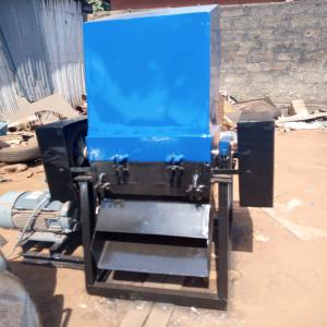  Broyeur De Plastique - matériels machines nous mettons en vente une machine nouvellement con&ccedil;ue pour une unit&eacute; de recyclage des plastiques.--il r&eacute;duit les plastiques en copeaux de plastique facile &agrave; conditionner pour en vente.--c'est une machine utilisant de courant triphas&eacute; avec un tr&egrave;s bon rendeme