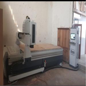  Defonceuse Cnc - matériels machines defonceuse cnc multifonctions pour la production de panneaux bois sculpte.--systeme de controle siemens.--annee 2019