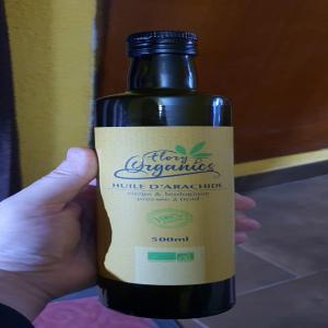  Huile D'arachide Bio - huiles nous avons de l'huile d'arachide bio. conditionnée dans des bouteilles avec les certifications iso appropriées.  --fabriqué au togo.