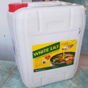  Vente Huile De Palme Alimentaire Cp8 - huiles vente d'huile de palme cp8 enrichie en vitamine a--origine indonésienne--le produit est à dakar avec les droits de douane déjà payés--emballage jerrycan 20 litres--prix en fcfa