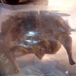  Viande Sécher - viandes et oeufs bonjour mr/mme., --nous travaillons directement avec les fournisseurs de viandes sécher de pintades et poulets locale du burkina faso. très bonne qualité et très convoité pour vos demandes contactez nous directement. merci 