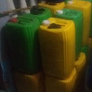  Miel Bio Côte D'ivoire L’état Brut En Stock - produits sucrés j'ai 48 bidons de 25l de miel bio a l’état brut originaire du nord de la cote d'ivoire  soit  un total de 1200l en stock,  