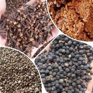  Épices De Madagascar - épices aromates nous sommes une société basé sur l'exportation des produits épice de madagascar - vanille ,  girofle ,  poivre noir, baie de rouge et sauvage ,  cannelle ,  ail .... ( tous produits locaux selon son saison ) nous avons des relations avec personnes sur terrain et nous faisons a