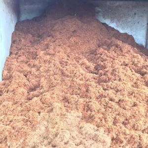  La Substrat De Coco - matiere vegetale assez fin,  il est constitu&eacute; de particules irr&eacute;guli&egrave;res d un diam&egrave;tre variable entre 0, 5 et 5 mm, --m&eacute;lang&eacute;es &agrave; des fibres minces et filiformes d une longueur de 0 &agrave; 15 mm environ.----details techniques ---1. produit - substrat de coco--2. grade 