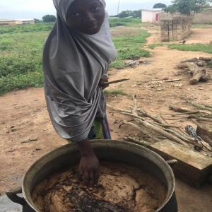  African Black Soap Bio 200% - autres le savon noir commun&eacute;ment appel&eacute;  koto  en afrique de l'ouest est fabriqu&eacute; de diff&eacute;rentes mani&egrave;res. certaines personnes utilisent l'huile de palme,  certains l'huile des graines de coton et d'autres le beurre de karit&eacute;. le notre est fait &agrave; base du beur