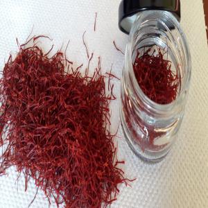  Pure Saffron Iso Grade Quality Saffron Threads - épices aromates je propose du safran en pistils de catégorie 1,  produit 100 % pur,  sans utilisation d’engrais,  sans pesticides,  sans herbicides.--conditionnements possibles ---- standard - pots en verre de 0, 5g,  1.0g,  1.5g et 2.0g de safran en pistils--- spécifique - sur demande du client--- en vrac--