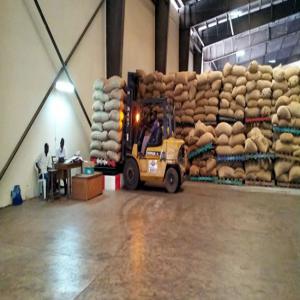  Fève De Cacao Camerounais En Stockage - café cacao thé je suis un fournisseur camerounais de fève de cacao en grande quantité je dispose plus de 1000 mil tonnes de fève de cacao --pouvant fournir plus de 40 tonnes tonnes toute les 2 semaines du mois pour tout contact veiller me contacté 