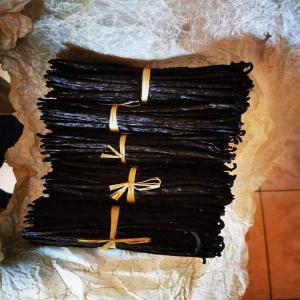  Vanille De Madagascar - épices aromates nous sommes dans la filière épices et vanille de madagascar depuis 2013,  avec nos expériences,  nous pouvons fournir des épices (poivres,  poivres sauvage,  baie rose cannelle) et vanille de madagascar. disponible également- poivre sauvage (voatsiperifery) extrait de 