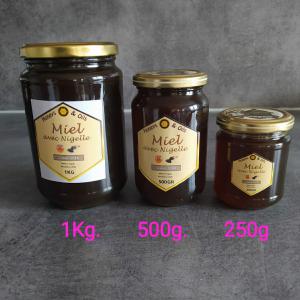  Miel De Nigelle En Gros - produits sucrés dans la vente de produits naturels depuis 8 ann&eacute;es.--nous sommes fournisseur d'un miel au gout d&eacute;licieux qui est disponible en grosse quantit&eacute;.----nom commercial - miel de nigelle--- provenance- &eacute;gypte--- derni&egrave;re r&eacute;colte de 2024.----conditionn&eacute; en bi