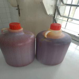  Vente D'huile De Palme - huiles extraire des meilleures graines de palme,  nous disposons d'huille de palme (zomi). nous recherchons des acheteurs. nous sommes au ghana. veuillez nous contacter.