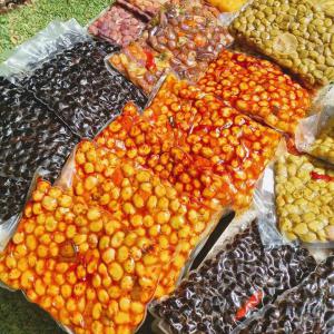  Olives Bio Sans Soda Ni Conservateurs - fruits et légumes bonjour, --nous sommes une société marocaine spécialisée dans la production d'olives bio.--nos produits sont 100% bio,  sans conservateurs ni soda,  un goût authentique très apprécié par nos clients au maroc et à l'étranger. --nos oli