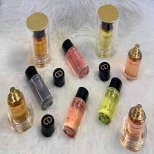  Parfums Collection Privée Crystal Dynastie - autres collection crystal dynastie vous propose une gamme de parfums élaborés aux senteurs intenses,  une équivalence des plus grandes marques et des créations d'exception suscitant des émotions olfactives----100 royal équivalent gucci oud--argent liquide équ