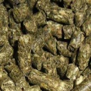  Sunflower Meal - feed sunflower meal is intended for direct introduction into the diet of animals (on the farm,  on farms) and for the production of feed products.--sunflower feed meal claims to be the dominant ingredient in poultry feed. they can replace soybean meal from 50% to 100% in the composition of feed for laying