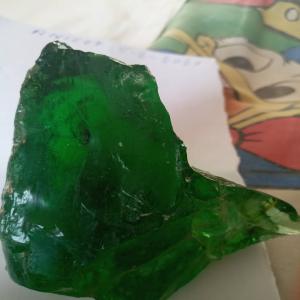  Gemmes Diamant, Rubis, Saphir, Emeuraude......) - pierre roche notre societ&eacute; fournie des pierre precieuse brut tels que du diamant,  rubis,  emeuraude,  topale,  tanzanite etc...  ----nous disposons actuellement en stock d, une importante quatit&eacute; de pierres   gems   et sommes &agrave; la recherche des acheteurs tels que des   diamantaires,  bijoutiers,  