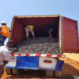  Vente D'importante Quantité De Manganèse - pierre roche bonjour nous sommes une entreprise qui dispose d’une quantité importante de minerais manganèse(+ de 100 000 tonnes) en afrique de l'ouest de teneur comprise entre 50 - 58%. nous recherchons donc des clients pour la commercialiser avec notre large soutient logistique nous pouvons assure