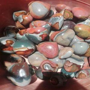  Toute Article De Pierre Industrielle Taillée - pierre roche nous sommes lapidaire. nous taillons et vendons des pierres pr&eacute;cieuses et surtout des pierres industrielles de madagascar- jaspes imprim&eacute; et jaspe polychrome,  cristal,  agathe,  am&eacute;thyste,  labradorite,  quartz rose et quartz cheuveux. 