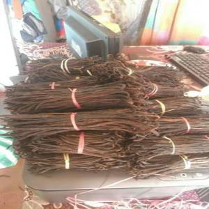 Vanille De Madagascar - épices aromates nous sommes à la recherche d'un partenariat à long terme,  nous disposons plusieurs quantité de vanille cuts,  vanille bourbon et vanille tk 18 monté à très bon prix. nous vous invitons à nous contacter pour plus d'informations.