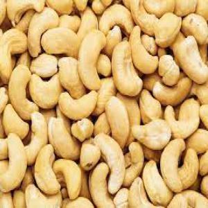  Amande De Cajou En Carton De 22.68 Kg - fruits secs et graines grillées amande de cajou disponible a bon prix merci de me contacter acheteur sérieux uniquement svp --16000 fcfa le carton de 22.68 kg --2 tonne 86 kg disponible 