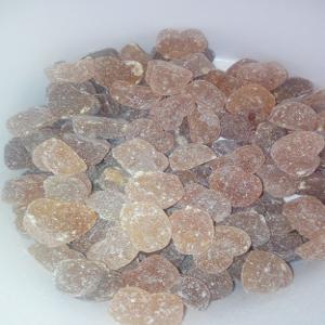  Bonbon Ravintsara - patisserie met en vente bonbon ravitsara,  compos&eacute; de sucre,  miel,  gingembre et ravintsara.--- 100 g,  3.500 ar ;--- 450 g,  14.500 ar ;--- 1 kg,  30.000 ar