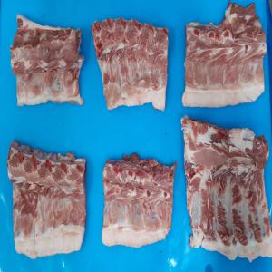  Pork Neck Bones - viandes et oeufs bonjour! on peut charger du bresil vers pays africains en terme reguliere des os d'echine avec la viande de dos de porc congeles,  carton d'environ 13kg. tres bon produit pour le barbeque! --hello! we can load from brazil to african countries on regular basic frozen pork neck bones with meat of the c