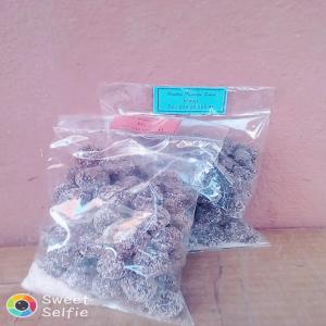  Bonbons Tamarins - produits sucrés bonjour,  --je suis ici,  à la recherche de nouveau client. nous fabricant des bonbons tamarins de différente goût - sucrée,  salée et pimenter.--veuillez nous adresser un message si vous etes interessez. nous serons ravie de collaborer avec vous... a bientôt