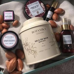  Cosmétique Bio Argan Hv He Herbes Miels Ect - hygiene entretien nous cherchons des distributeurs et revendeurs pour nos produits cosmétiques bio--nos produits sont fabriqués par le plus grand laboratoire cosmodermatologie au maroc et le 4eme en afrique notre laboratoire dédié à la réalisation des formulations cosmé