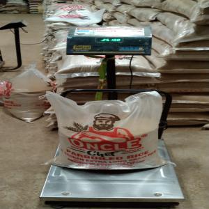  Oncle Chef - céréales veuillez trouver ci-dessous le meilleur prix ci-dessous pour le riz et le sucre. --1.) riz &eacute;tuv&eacute; thaïlandais &agrave; grains longs 645 $ par tonne --2.) riz &eacute;tuv&eacute; indien &agrave; grain long 5% - 478 $ / tonne --3.) riz blanc indien &agrave; grain long 5% - 465 $ / tonne -