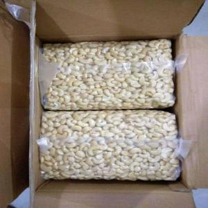  Amande De Noix De Cajou - fruits secs et graines grillées bonjour nous sommes une societe  basee en cote d'ivoire et avons nos bureaux en france et nous vous proposons des amandes de noix de cajou  fob abidjan par minimum de 5 tonnes un tc de 20  pieds comprends   719 cartons de 22, 68 kg  nous sommes prets à vous faire un essai d' un minimum de 5 pa