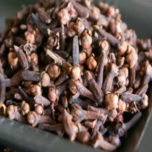  Clou De Girofle Vendre - fruits secs et graines grillées nous disposons de clou de girofle &agrave; vendre &agrave; partir du cameroun. nous contacter si int&eacute;ress&eacute;. en attente de partenaires s&eacute;rieux pour une &eacute;ventuelle fructueuse collaboration 