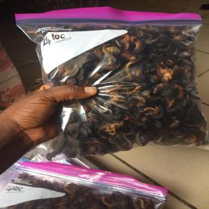  Escargots Frais Et Séché Vendre - viandes et oeufs nous disposons d'escargots séché à vendre à partir du cameroun. nb- bien nettoyer --nous contacter si intéressé 