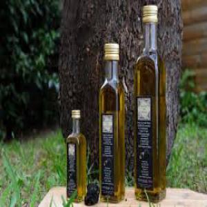  Unité De Conditionnement D'huile D'olive - huiles nous sommes une société tunisienne -sise à sfax au sud de la tunisie- qui met a votre disposition une unité de conditionnement d'huile d'olive capacité 5 tonnes / jour pour les volumes 500ml,  750ml,  et 1 litre,  nous assurons que le remplissage,  l'étiquetage 