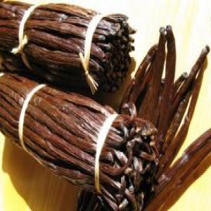  Vanille De Madagascar - épices aromates bonjour,  nous disposons de plus de 3 tonnes de vanille noir de madagascar,  en provenance de nosy komba et de tamatave de tr&egrave;s bonnes qualit&eacute;s avec taux de vanilline de 1, 17% ,  et 0, 59%,  et taux d'humitid&eacute; 13, 87% et 32, 45%. nos vanilles sont de 16 &agrave; 20 cm de long,  non fend