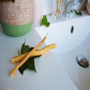  Grossiste Déchet Siwak (ou Miswak) - hygiene entretien grossiste basé à strasbourg dont la mission est de vous permettre de proposer à vos clients des produits offrants une alternative respectueuse de l’environnement et de l’humain à certains biens de consommation courante.----nous proposons toute une gamme de produits d’hygi