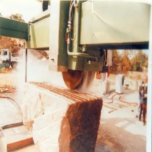  Carrière Marbre Vendre - pierre roche carrière de granite localisé au burkina faso a vendre avec materielles et équipements toute neufs . durée d'exploitation 99 ans