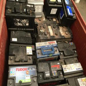  Batteries Usagees Et Tout Autres Scraps Metals - métaux nous recherchons des batteries au plomb usagées provenant de n'importe quel pays en bonne quantité.--il est possible de travailler sur le long terme avec un contrat annuel après un trial.--attention,  nous recherchons des fournisseurs sérieux et ayant une réelle exi