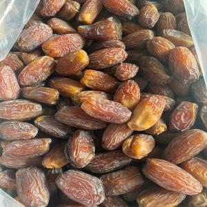  Dattes Medjoule Saoudia Arabia - fruits et légumes disponible medjoul en boites 3kg.--origine arabie saoudite .--quantit&eacute; 40 tonnes.--ordre minimum un conteneur 40   de 20 tonnes.--prix 4500$ la tonne ex work al qasim .--