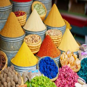  Les Épices Marocaines - épices aromates hm vous offre le meilleur des &eacute;pices marocaines.--le safran  saafrane beldi --la canelle ou  karfa --le paprika ou  felfla hloua  --le cumin ou  kamoun --les clous de girofle ou  kronfel --le gingembre ou  chkinjbir  --le poivre noir ou  ibzar --l'ail ou  touma --le curcuma ou  kharkoum --bie