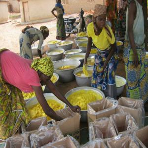  Vente Du Beurre De Karité Pur Du Benin - matières grasses nous sommes 2 jeunes associés (médecins et infirmier),  qui commercialisent du beurre de karité non raffiné made in bénin à un coût accessible à tous. nous avons choisi de le faire parce qu'il nous tiens à coeur d'aider le maximum de perso