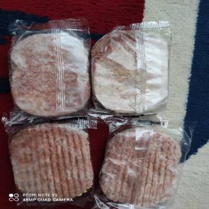  Steaks Blanc De Poulet - viandes et oeufs nous sommes une société import & export,  nous pouvons vous fournir plusieurs produits surgelés tels que - steaks hachés 100% boeuf,  20% de matières grasses produit origine europe. nous disposons également de hamburger surgelés origine brésil. d