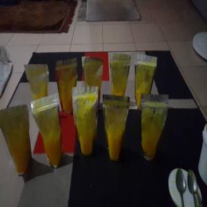  Huiles Essentielles Et Végétales - huiles bonjour,  nous sommes actuellement &agrave; la recherche de partenaires d'affaires &agrave; qui nous pourrions fournir des huiles essentielles et v&eacute;g&eacute;tales. nous avons plusieurs quantit&eacute;s disponibles mais produisons certaines huiles sous commande. actuellement c'est la p&eacute;r