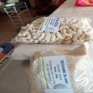  Vendre Séssame Blanc - céréales nous sommes une entreprise bas&eacute;e au b&eacute;nin disposons des s&eacute;ssame blanc et nous recherchons des clients potentiels. merci de nous contacter