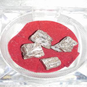  Market Studies, Business Plan,investment Capitaux - metals we are in possession of the metal called palladium.--palladium is a very rare raw material,  and moreover highly sought after.--palladium is used to make gasoline car engines,  high-end car engines.--in addition,  palladium is also used in the field of jewelry.--we have a quantity that can satisfy pote
