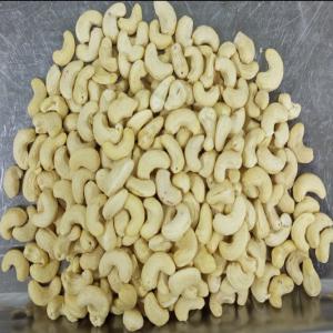  Conteneurs W240 - fruits secs et graines grillées nous avons des w240 en quantit&eacute; faisant 2 conteneurs de 20 pieds soit environ 700 cartons chacun. produit en provenance de c&ocirc;te d'ivoire de tr&egrave;s bonne qualit&eacute; disponible actuellement. personne s&eacute;rieuse contacter moi via whatsapp. manifesteez vous je suis &agrave;